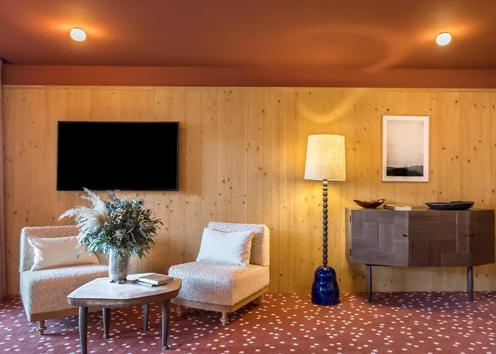 Le Coucou Hotel
