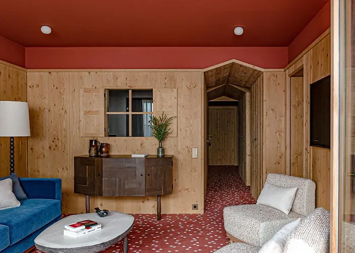 Le Coucou Hotel 5*